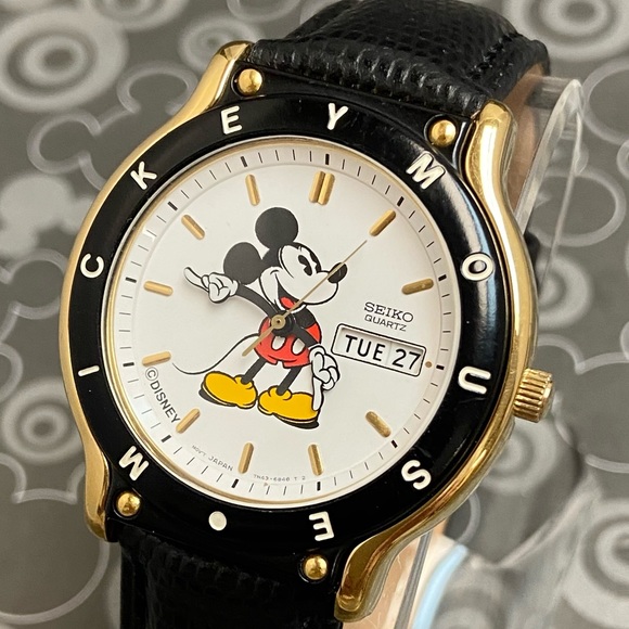 Vintage Disney X Seiko Mickey Mouse Men's / Unisex Watch 7N43-6A99 - Picture 2 of 16